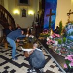 12.04.2020 Iwaniska. Tarabanienie w pustym kościele w czasie pandemii koronawirusa / Emilia Sitarska / Radio Kielce