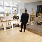 10.04.2020 Kielce. UW. Wzualizacje pomnika smoleńskiego według koncepcji wojewody Zbigniewa Koniusza / Jarosław Kubalski / Radio Kielce