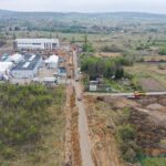 30.04.2020. Piekoszów. Budowa ulicy Przemysłowej / Jarosław Kubalski / Radio Kielce