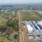 30.04.2020. Piekoszów. Budowa ulicy Przemysłowej / Jarosław Kubalski / Radio Kielce