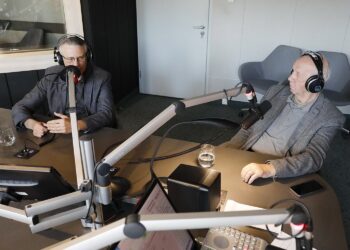 06.04.2020 Radio Kielce. Punkty Widzenia. Dr Wojciech Przybylski - dyrektor Szpitala Specjalistycznego w Końskich i dr Jerzy Staszczy - wojewódzki konsultant ds. epidemiologii / Jarosław Kubalski / Radio Kielce