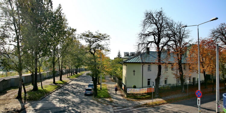 Klasztor Zgromadzenia Sióstr św.Dominika im. Matki Kolumby Białeckiej. / Marzena Mąkosa / Radio Kielce