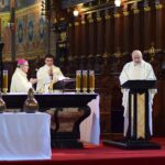 09.04.2020. Sandomierz. Wielki Czwartek. Msza Święta Krzyżma w Bazylice Katedralnej / Wojciech Kania