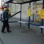 08.04.2020. Pińczów. Dezynfekcja miejsc publicznych / UMiG Pińczów
