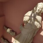 13.04.2020 Opatów. Rzeźba odnowionej Matki Boskiej Wniebowziętej . / Ojcowie bernardyni