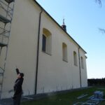 13.04.2020 Opatów. Wyremontowany fronton kościoła / Ojcowie bernardyni