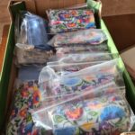 23.04.2020 Ostrowiec Świętokrzyski. Maseczki uszyte przez Fundację Anielskie Skrzydła / ksiądz Paweł Anioł