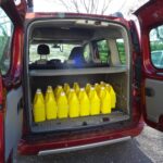 23.04.2020. Ostrowiec Świętokrzyski. Przekazanie środków ochrony dla tamtejszego hospicjum. / Emilia Sitarska / Radio Kielce