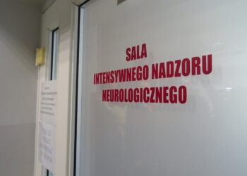 Wojewoda świętokrzyski Agata Wojtyszek nadzoruje zakończone inwestycje w szpitalu / Emilia Sitarska / Radio Kielce