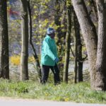 20.04.2020. Kielce. Parki i lasy pełne spacerowiczów, rowerzystów i biegaczy / Wiktor Taszłow / Radio Kielce