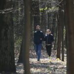 20.04.2020. Kielce. Parki i lasy pełne spacerowiczów, rowerzystów i biegaczy / Wiktor Taszłow / Radio Kielce