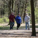 20.04.2020. Kielce. Parki i lasy pełne spacerowiczów, rowerzystów i biegaczy / Wiktor Taszłow / Radio Kielce