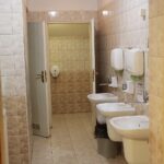 21.04.2020. Sitkówka-Nowiny. Schronisko i osiedle socjalne / Wiktor Taszłow / Radio Kielce