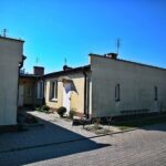 21.04.2020. Sitkówka-Nowiny. Schronisko i osiedle socjalne / Wiktor Taszłow / Radio Kielce