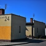 21.04.2020. Sitkówka-Nowiny. Schronisko i osiedle socjalne / Wiktor Taszłow / Radio Kielce