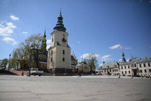 27.04.2020 Kielce. Wiosenne porządki / Wiktor Taszłow / Radio Kielce