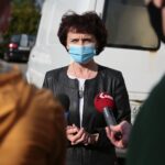 30.04.2020. Kielce. Wojewoda przekazał sprzęt dla ratowników medycznych. Na zdjęciu: Marta Solnica - dyrektor Świętokrzyskiego Centrum Ratownictwa Medycznego i Transportu Sanitarnego / Wiktor Taszłow / Radio Kielce