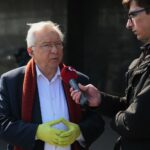 02.04.2020. Kielce. ŚCO otrzymało pieniądze na zakup sprzętu i wyposażenia. Na zdjęciu: Krzysztof Lipiec - poseł PiS i Michał Kita - Radio Kielce / Wiktor Taszłow / Radio Kielce