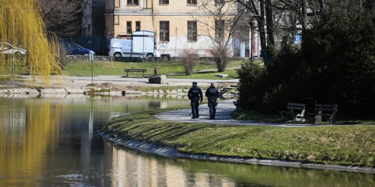 05.04.2020. Kielce. Opustoszałe miasto / Wiktor Taszłow / Radio Kielce