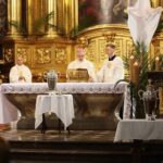 09.04.2020. Kielce. Wielki Czwartek. Msza Święta Krzyżma w Bazylice Katedralnej w Kielcach / Wiktor Taszłow / Radio Kielce