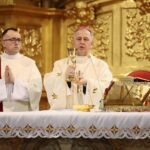 09.04.2020. Kielce. Wielki Czwartek. Msza Święta Krzyżma w Bazylice Katedralnej w Kielcach / Wiktor Taszłow / Radio Kielce