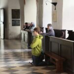 10.04.2020 Święty Krzyż. Droga Krzyżowa / Wiktor Taszłow / Radio Kielce