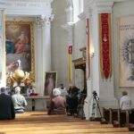 10.04.2020 Święty Krzyż. Droga Krzyżowa / Wiktor Taszłow / Radio Kielce