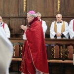 10.04.2020 Święty Krzyż. Droga Krzyżowa. Na zdjęciu: biskup Krzysztof Nitkiewicz / Wiktor Taszłow / Radio Kielce