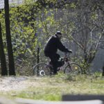 20.04.2020. Kielce. Parki i lasy pełne spacerowiczów, rowerzystów i biegaczy / Wiktor Taszłow / Radio Kielce