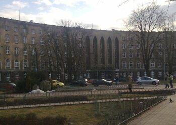 Warszawa. Szpital Praski / Wikipedia