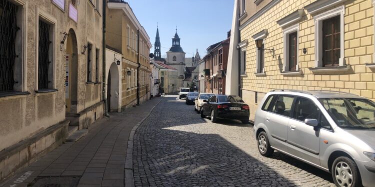 05.04.2020. Sandomierz. Puste ulice i parki / Grażyna Szlęzak-Wójcik / Radio Kielce