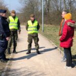 Kielce. Wspólne patroli policji i żołnierzy WOT / Wojska Obrony Terytorialnej