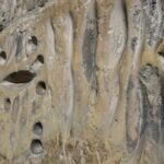 11.04.2020. Opatów. Świdry ogniowe na murach opatowskiej kolegiaty / Emilia Sitarska / Radio Kielce