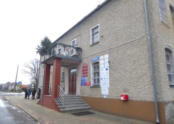 Zębowice. Urząd Gminy / Radio Opole