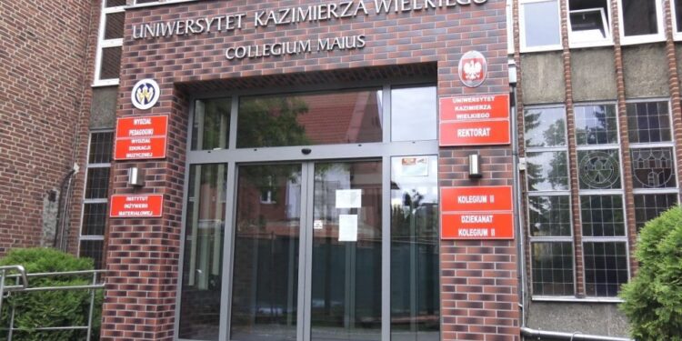 RADIO PIK. Studenci chcą zdawać egzaminy zdalnie. Jakie decyzje na uczelniach w regionie? - Radio Kielce Radio PiK