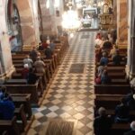 17.05.2020 Jędrzejów.  Msza święta w Klasztorze Ojców Cystersów / Grzegorz Pruski