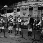 Na zdjęciu: Stefan Wyczyński ze swoją Kapelą z Lubczy / Radio Kielce