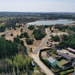 16.04.2020 Lipowica, Gmina Chęciny. Rewitalizacja terenu przy zbiorniku wodnym / Jarosław Kubalski / Radio Kielce