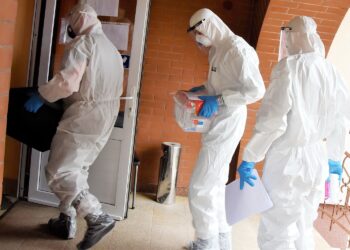 01.05.2020. Kurozwęki. 10. Świętokrzyska Brygada Obrony Terytorialnej wspiera personel medyczny i sanitarny w walce z epidemią koronawirusa / Zespół Prasowy 10. Świętokrzyskiej Brygady Obrony Terytorialnej