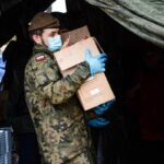 07.05.2020. Sandomierz. Terytorialsi pomogli potrzebującym w gminie Łoniów / Urząd Gminy Łoniów