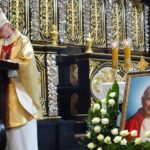 18.05.2020. Jędrzejów. Uroczystości w setną rocznicę urodzin Jana Pawła II / Ewa Pociejowska-Gawęda / Radio Kielce