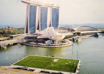 Singapur. Marina Bay Stadium / Zdjęcie z książki pt. „Stadiony świata” autorstwa Joanny Bachanek i Jacka Cukrowicza