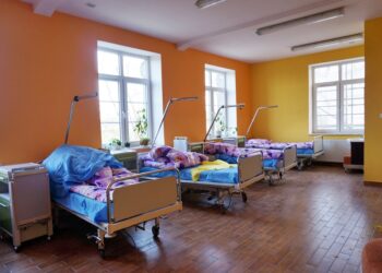 W drugiej połowie roku w Ostrowcu otwarte zostanie stacjonarne hospicjum. / Teresa Czajkowska / Radio Kielce