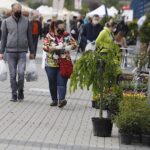 16.05.2020. Kielce. Targi Kielce - kiermasz ogrodniczy / Jarosław Kubalski / Radio Kielce