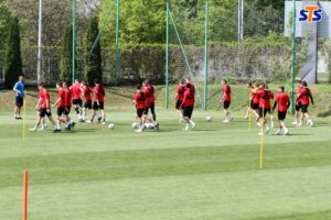 11.05.2020. Kielce. Trening Korony Kielce w pełnym składzie / Korona Kielce