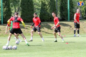 11.05.2020. Kielce. Trening Korony Kielce w pełnym składzie / Korona Kielce