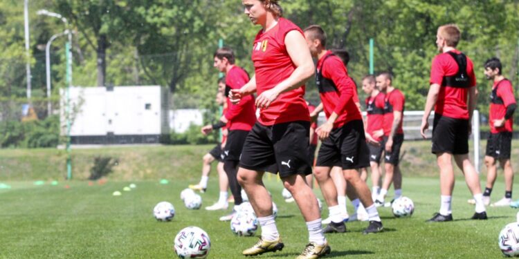 11.05.2020. Kielce. Trening Korony Kielce w pełnym składzie / Korona Kielce