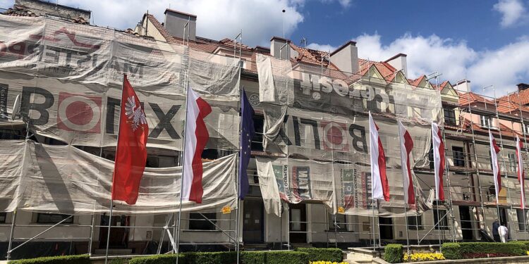 09.05.2020. Sandomierz. Remont kamienic na starówce / Grażyna Szlęzak-Wójcik / Radio Kielce