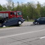 11.05.2020 Wiśniówka. Zderzenie dwóch samochodów osobowych / KPP w Staszowie