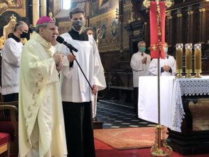 17.05.2020. Sandomierz. Msza święta z okazji setnej rocznicy urodzin św. Jana Pawła II. Na zdjęciu: biskup Krzysztof Nitkiewicz - ordynariusz diecezji sandomierskiej / Grażyna-Szlęzak-Wójcik / Radio Kielce